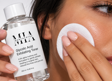Load image into Gallery viewer, Glycolic Acid Exfoliating Toner 5%